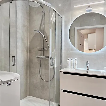 Holidayhomepl Baltic Waves A320 Balkon, Sauna, Basen, Gym Gratis דירה מידזיזדרויה